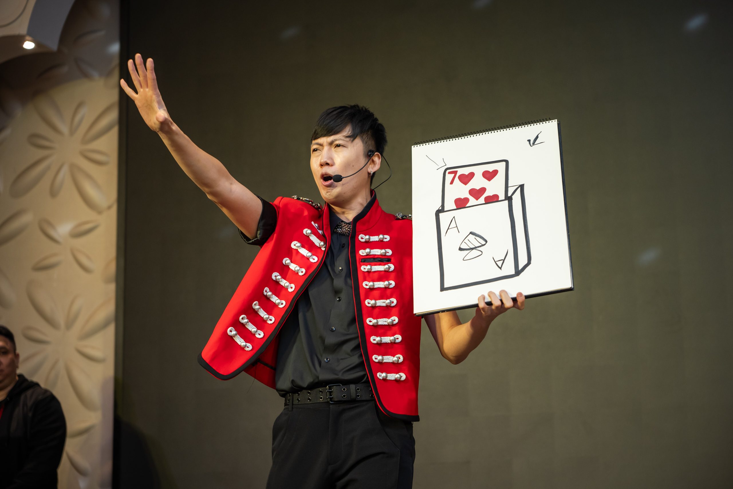 阜爾集團尾牙魔術秀魔術表演、特技雜耍