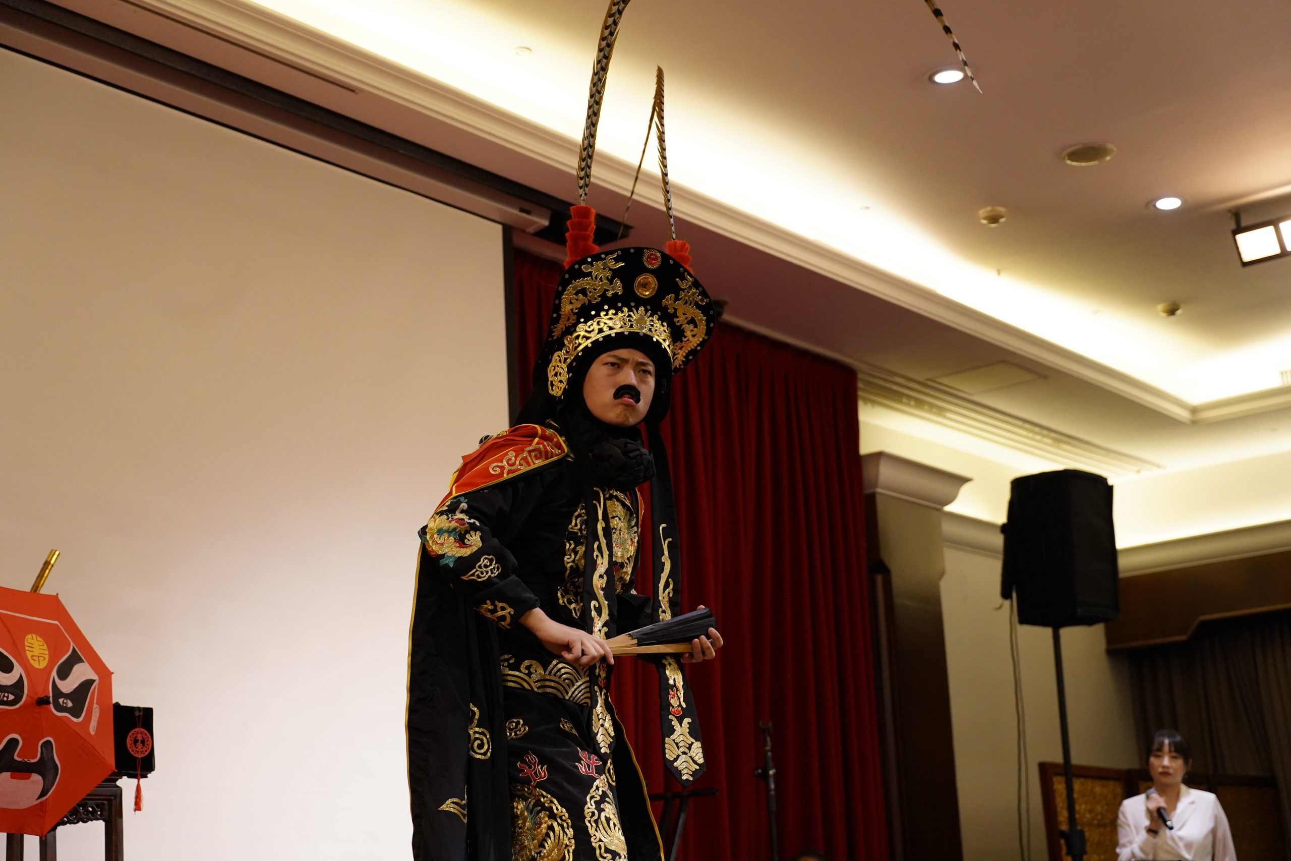 大臺中醫檢師公會春酒川劇變臉、三人樂團