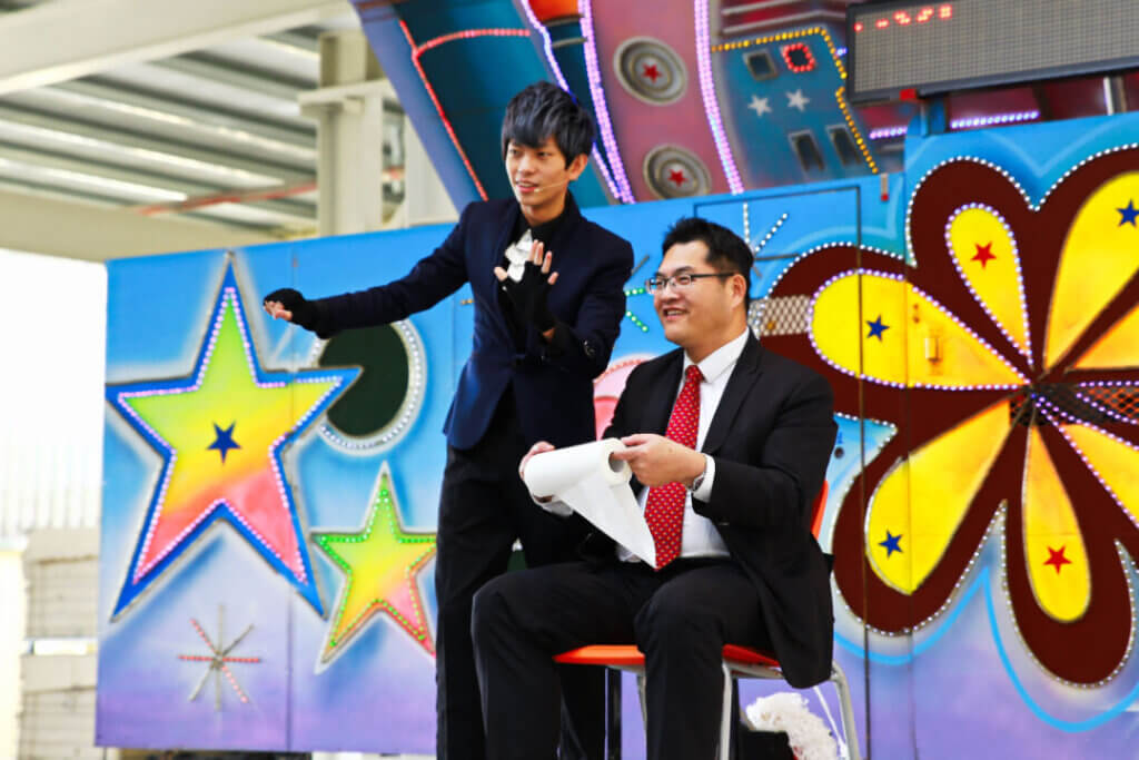 泰華家具尾牙魔術表演